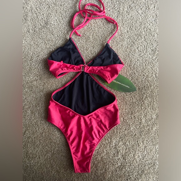 Farm Rio bathing suit - Picture 2 of 3